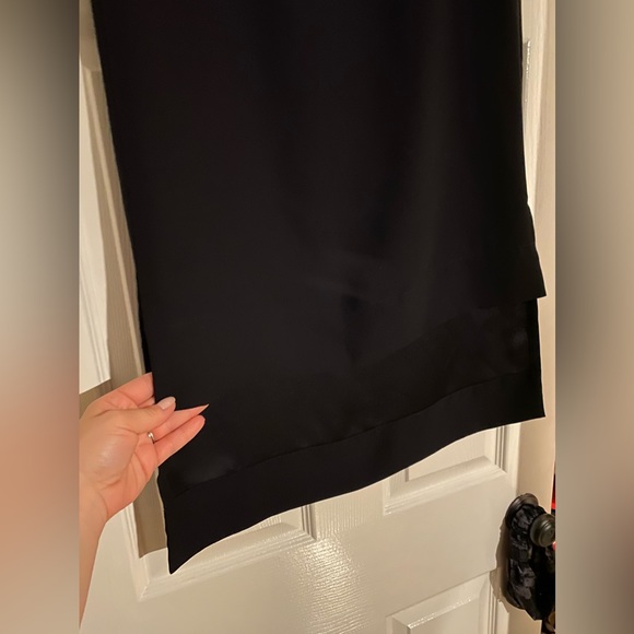 EUC Banana Republic sleeveless split hem tunic top - Picture 2 of 3